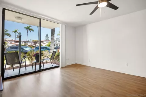 Living - 426 Palm Ave, Coronado, CA 92118 photo 2 of 7