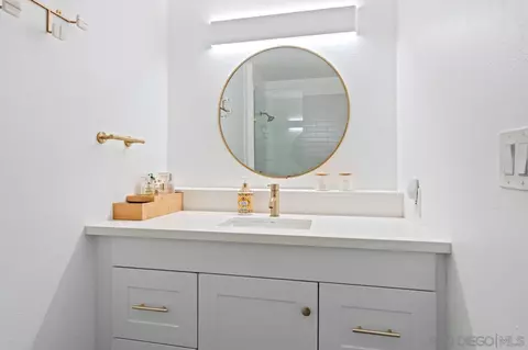 Bath - 8150 Lemon Ave #108, La Mesa, CA 91941 photo 2 of 5