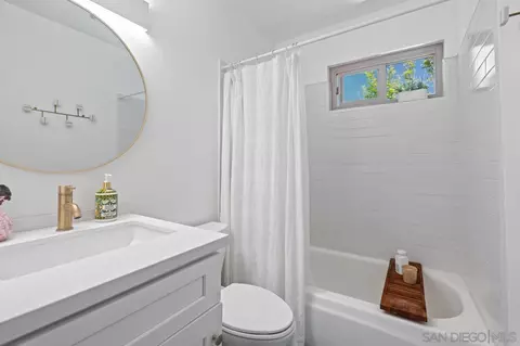 Bath - 8150 Lemon Ave #108, La Mesa, CA 91941 photo 4 of 5