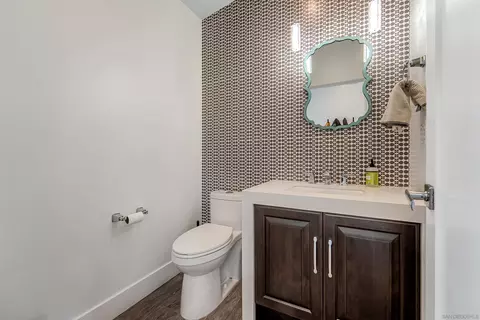 8820 Nottingham Pl, La Jolla, CA 92037 photo 15