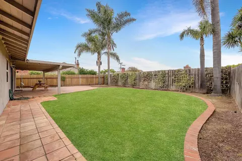 8820 Nottingham Pl, La Jolla, CA 92037 photo 19