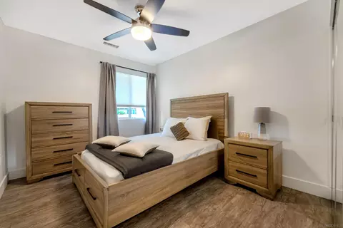 8820 Nottingham Pl, La Jolla, CA 92037 photo 12