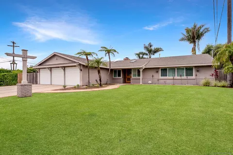 8820 Nottingham Pl, La Jolla, CA 92037