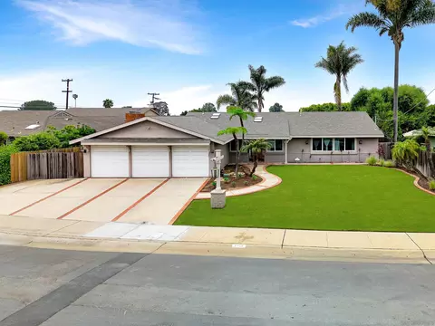 8820 Nottingham Pl, La Jolla, CA 92037 photo 21