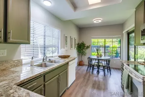 2216 Summerhill Dr, Encinitas, CA 92024 photo 11