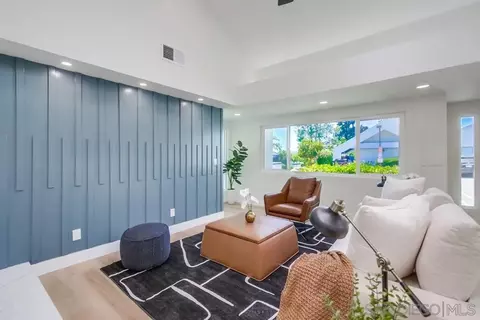 Living - 175 Bronze Way, Vista, CA 92083 photo 2 of 2