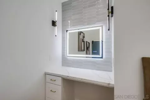 Bath - 175 Bronze Way, Vista, CA 92083 photo 4 of 8