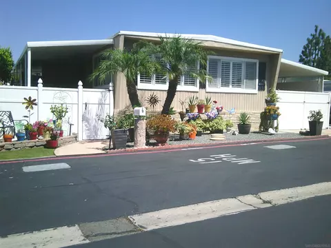 1401 El Norte Pkwy #9, San Marcos, CA 92069