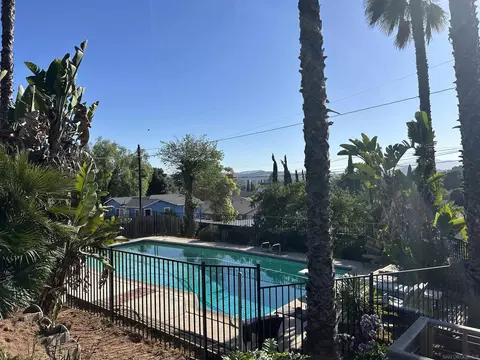 Exterior - 1190 Robertson Dr, Escondido, CA 92025 photo 6 of 14