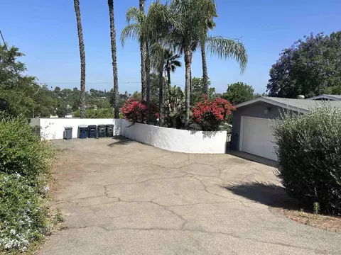 Exterior - 1190 Robertson Dr, Escondido, CA 92025 photo 7 of 14