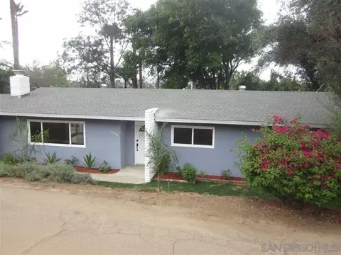 1190 Robertson Dr, Escondido, CA 92025