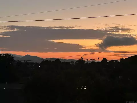 View/Area - 1190 Robertson Dr, Escondido, CA 92025 photo 1 of 1