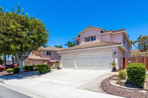 Exterior - 838 Masters Dr, Oceanside, CA 92057 photo 3 of 8