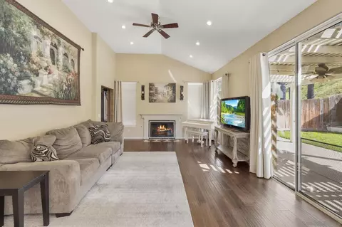 Living - 838 Masters Dr, Oceanside, CA 92057 photo 2 of 3
