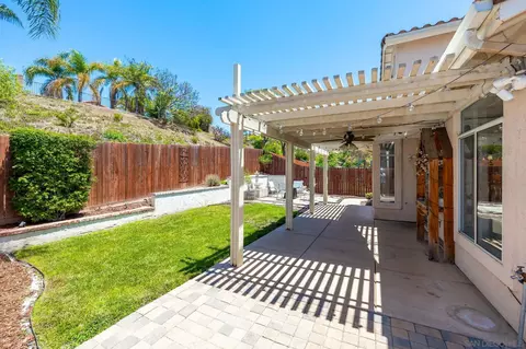 Exterior - 838 Masters Dr, Oceanside, CA 92057 photo 5 of 8