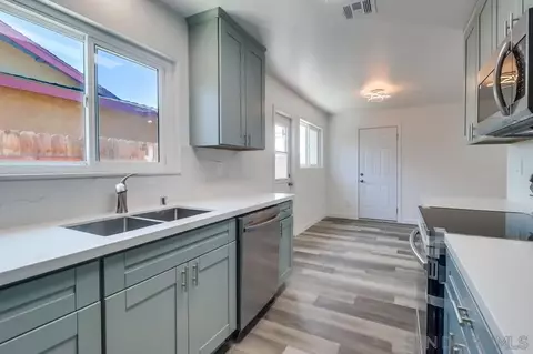 1559 La Corta St, Lemon Grove, CA 91945