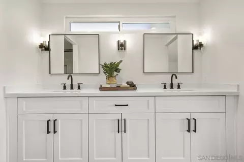 Bath - 16513 Calle Ana, Poway, CA 92064 photo 4 of 6