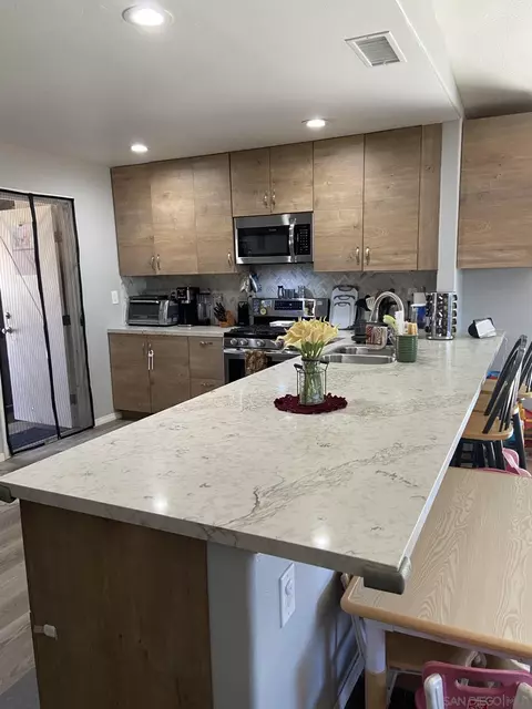 Kitchen - 10011 Woodrose Ave, Santee, CA 92071 photo 1 of 3