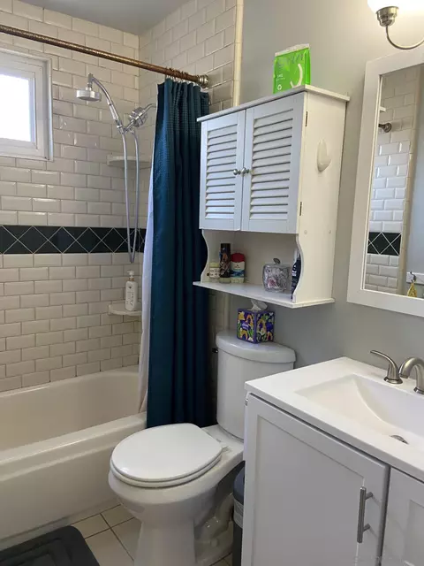 Bath - 10011 Woodrose Ave, Santee, CA 92071 photo 2 of 2