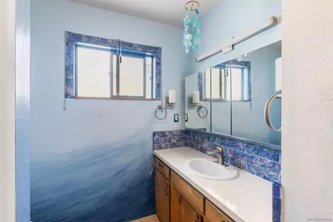 719 Marsolan Ave, Solana Beach, CA 92075 photo 21