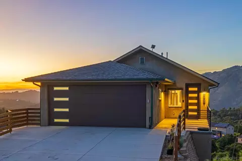 3208 Oakwood Dr, Julian, CA 92036