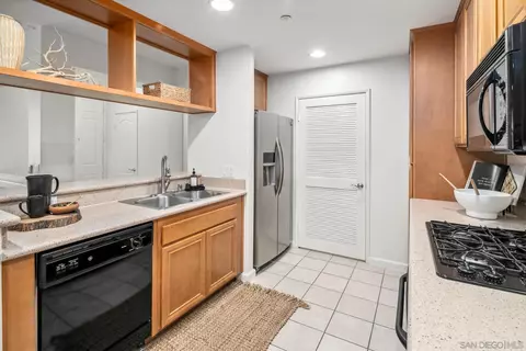 Kitchen - 125 Via Sovana, Santee, CA 92071 photo 1 of 1