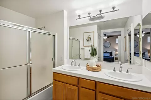 Bath - 125 Via Sovana, Santee, CA 92071 photo 1 of 3
