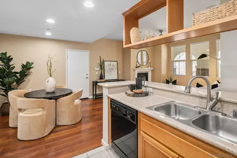 Dining - 125 Via Sovana, Santee, CA 92071 photo 2 of 2