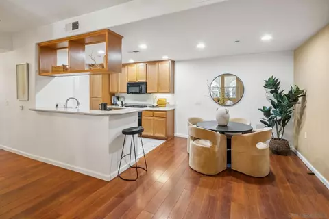Dining - 125 Via Sovana, Santee, CA 92071 photo 1 of 2