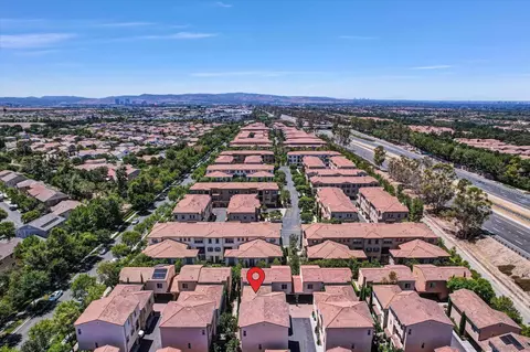 71 Kestrel, Irvine, CA 92618 photo 32