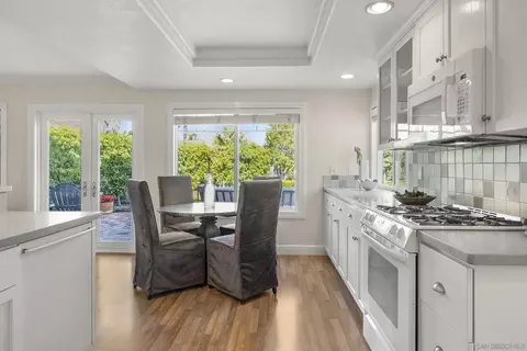 1910 Vineyard Ave, Vista, CA 92081 photo 9
