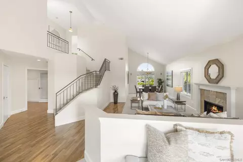 1910 Vineyard Ave, Vista, CA 92081 photo 4