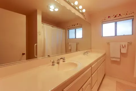 Bath - 1112 E Del Mar Ave, Orange, CA 92865 photo 2 of 2