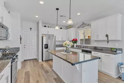 8612 Comiskey Way, Santee, CA 92071 photo 9