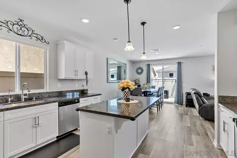 8612 Comiskey Way, Santee, CA 92071 photo 14