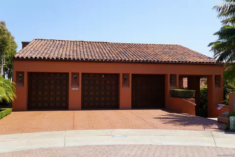 Exterior - 5717 Baja Mar, La Jolla, CA 92037 photo 6 of 7