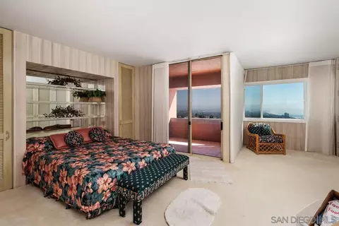Bedroom - 5717 Baja Mar, La Jolla, CA 92037 photo 3 of 3
