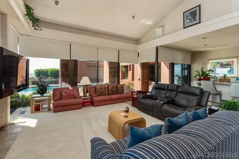 Living - 5717 Baja Mar, La Jolla, CA 92037 photo 2 of 4
