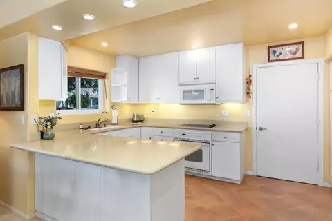 Kitchen - 744 Olive Ave, Coronado, CA 92118 photo 2 of 3