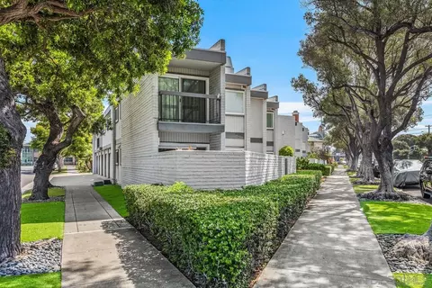 Exterior - 744 Olive Ave, Coronado, CA 92118 photo 7 of 8