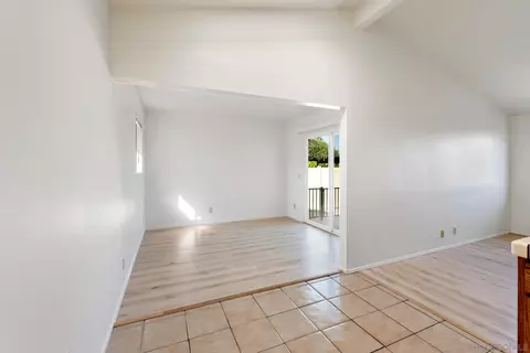 Living - 965 Highland Dr, Vista, CA 92083 photo 1 of 7