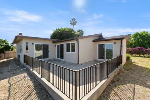 Exterior - 965 Highland Dr, Vista, CA 92083 photo 2 of 5