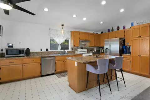 Kitchen - 577 Grapevine Ct, Vista, CA 92083 photo 1 of 5