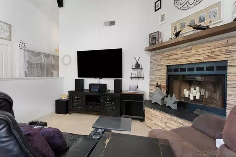 Living - 577 Grapevine Ct, Vista, CA 92083 photo 5 of 5