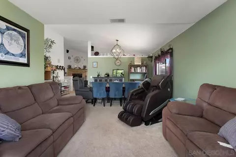 Living - 577 Grapevine Ct, Vista, CA 92083 photo 2 of 5