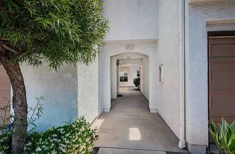 Entry Way - 5030 Codorniz #28, Oceanside, CA 92057 photo 1 of 3