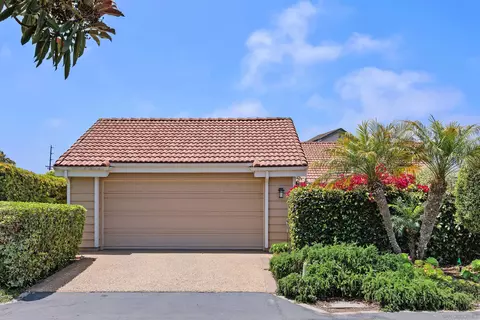 1728 Burgundy Rd, Encinitas, CA 92024 photo 2