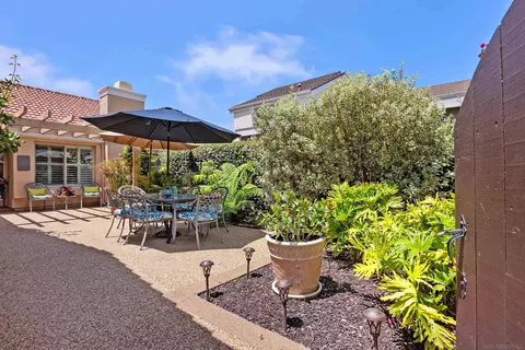 1728 Burgundy Rd, Encinitas, CA 92024 photo 3