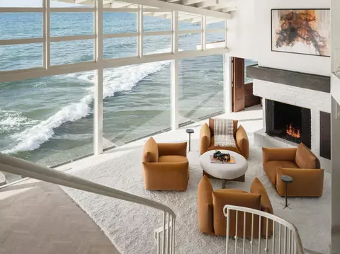 1890 Spindrift Dr, La Jolla, CA 92037
