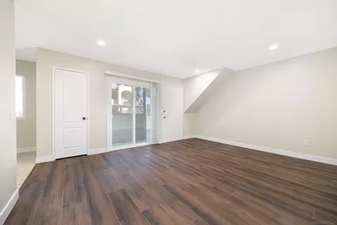 Living - 3557 Kenora Dr #19, Spring Valley, CA 91977 photo 1 of 2